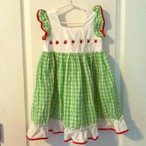 Size 4 apples dress